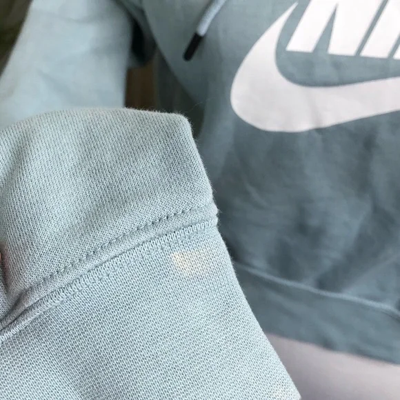 NIKE | cropped hoodie | size S - Picture 6 of 7